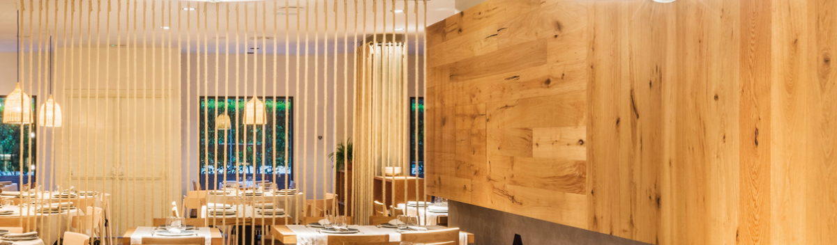 Revestimientos de madera, una buena opción decorativa para conseguir entornos más cálidos