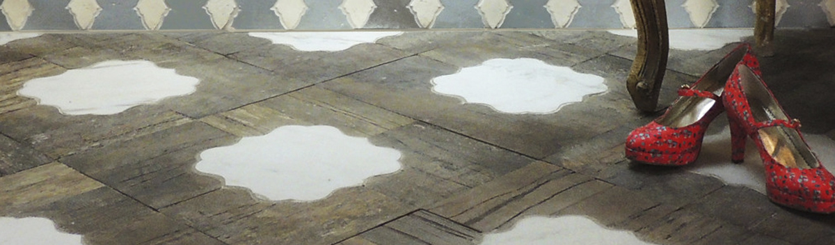 Cómo combinar suelos de madera con otros materiales