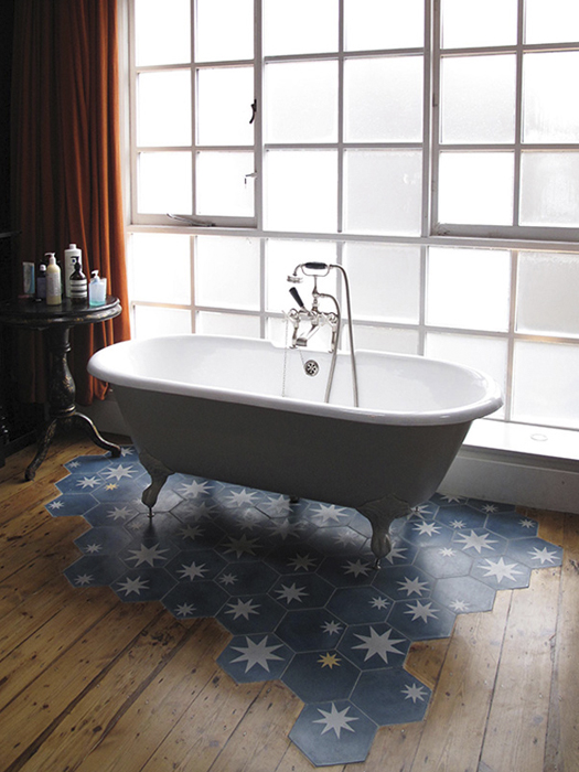 noticia21 showood suelos de madera con baldosas hidrulicas Charles Tashima